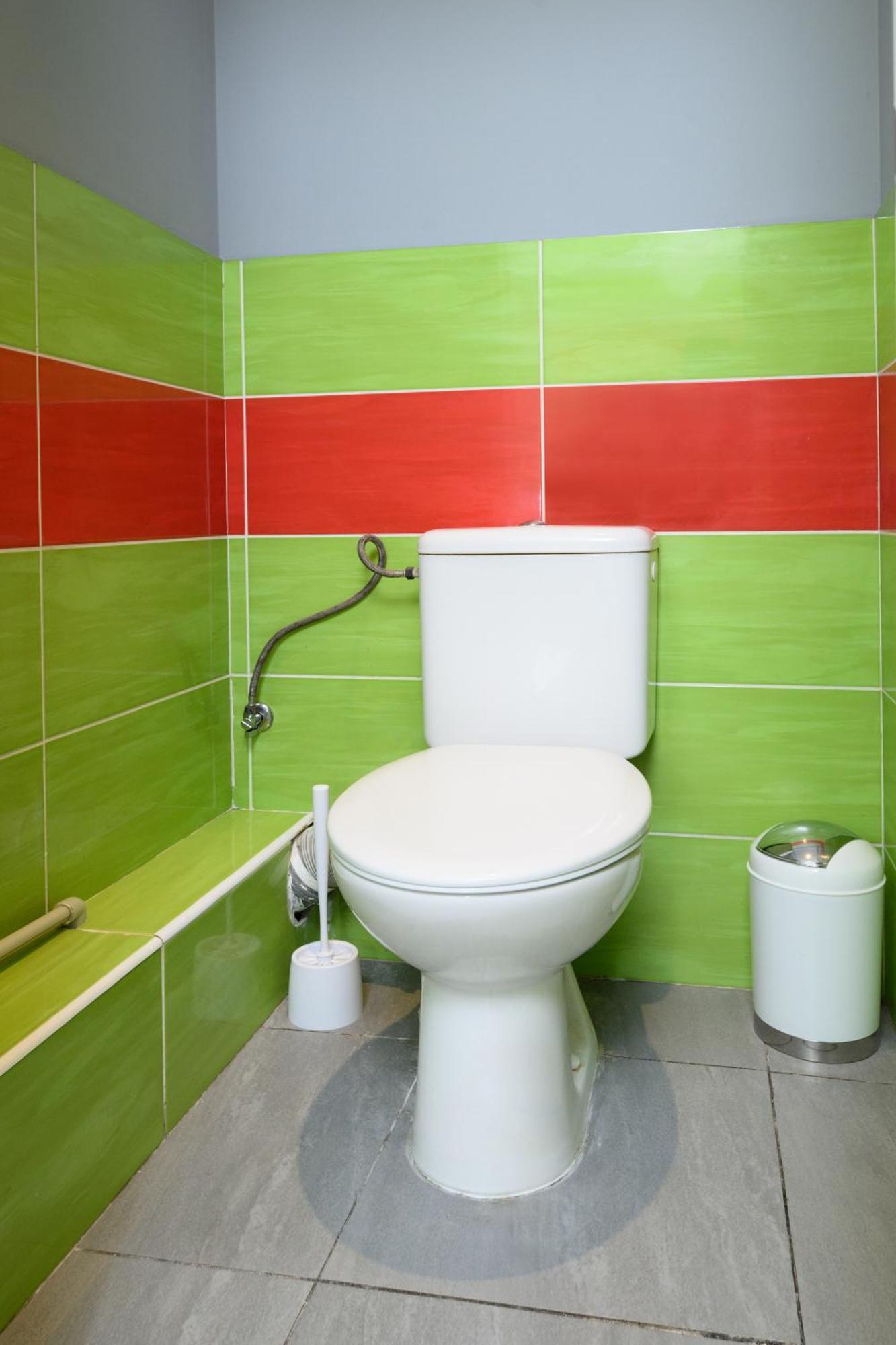 Benedikt City Center Hostel Прага Екстериор снимка