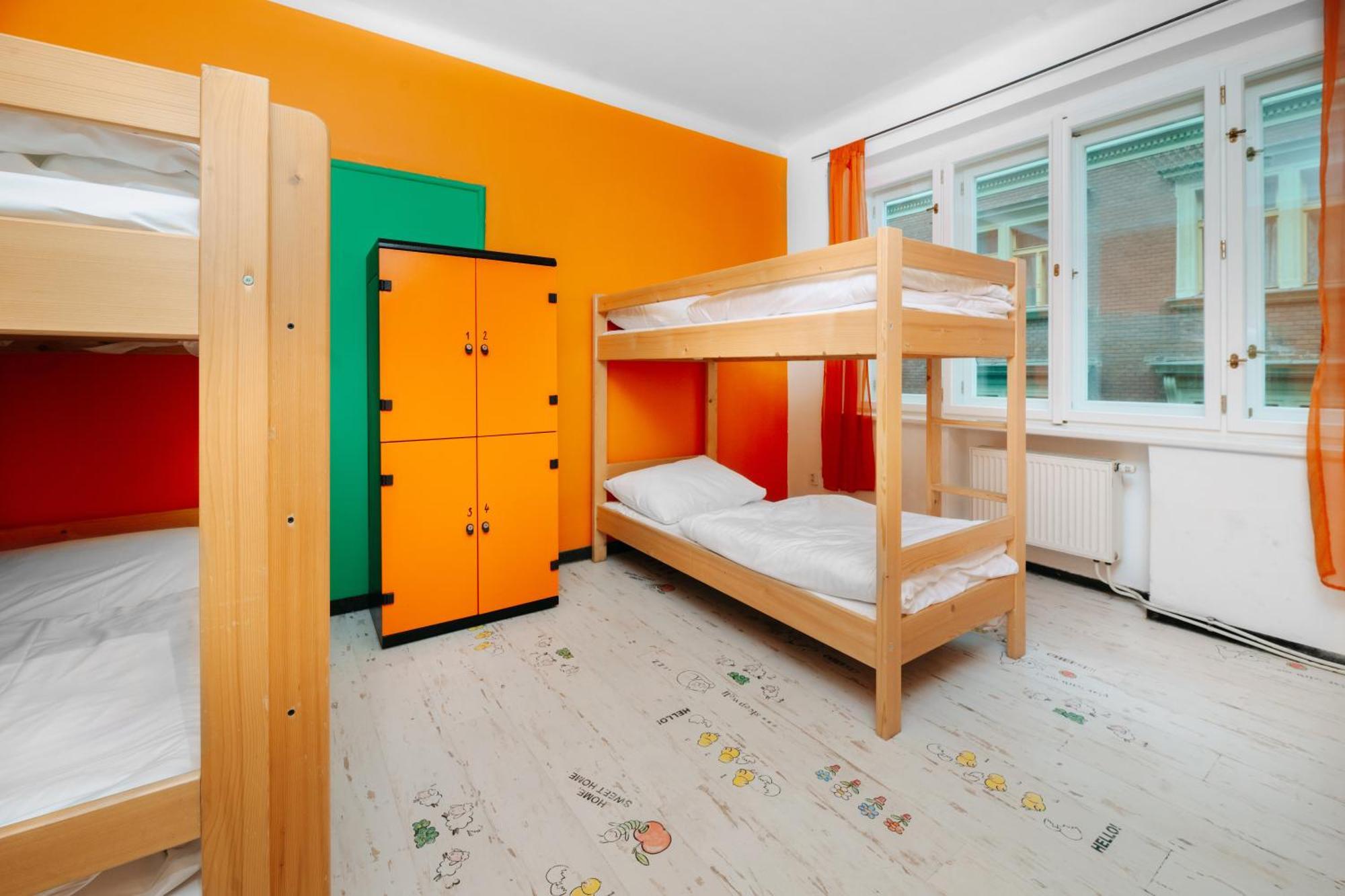Benedikt City Center Hostel Прага Екстериор снимка